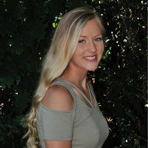 Meet your Posher, Ally